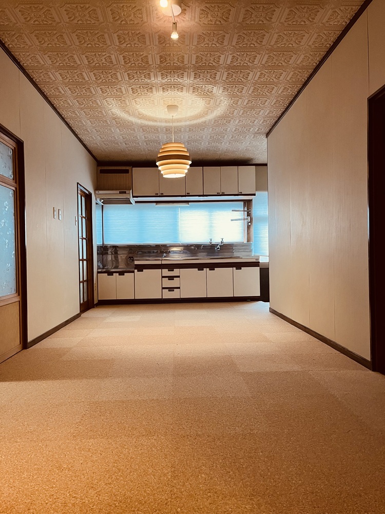 1980s wood house, 9-min walk to station, Iwate