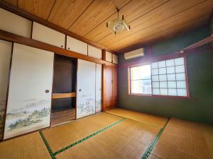 1960s house near the coast in Makurazaki