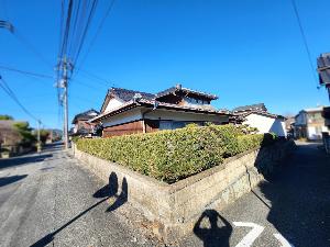 Wood house with storehouses in Yamaguchi