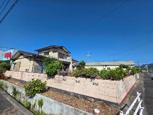 1970s wood house with storehouses in Yamaguchi