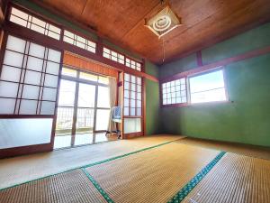 1960s house near the coast in Makurazaki