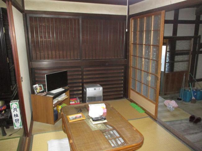 1860s wood house on a large plot in Okayama