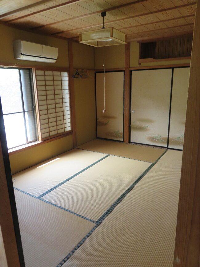 1980s wood house in Shimane