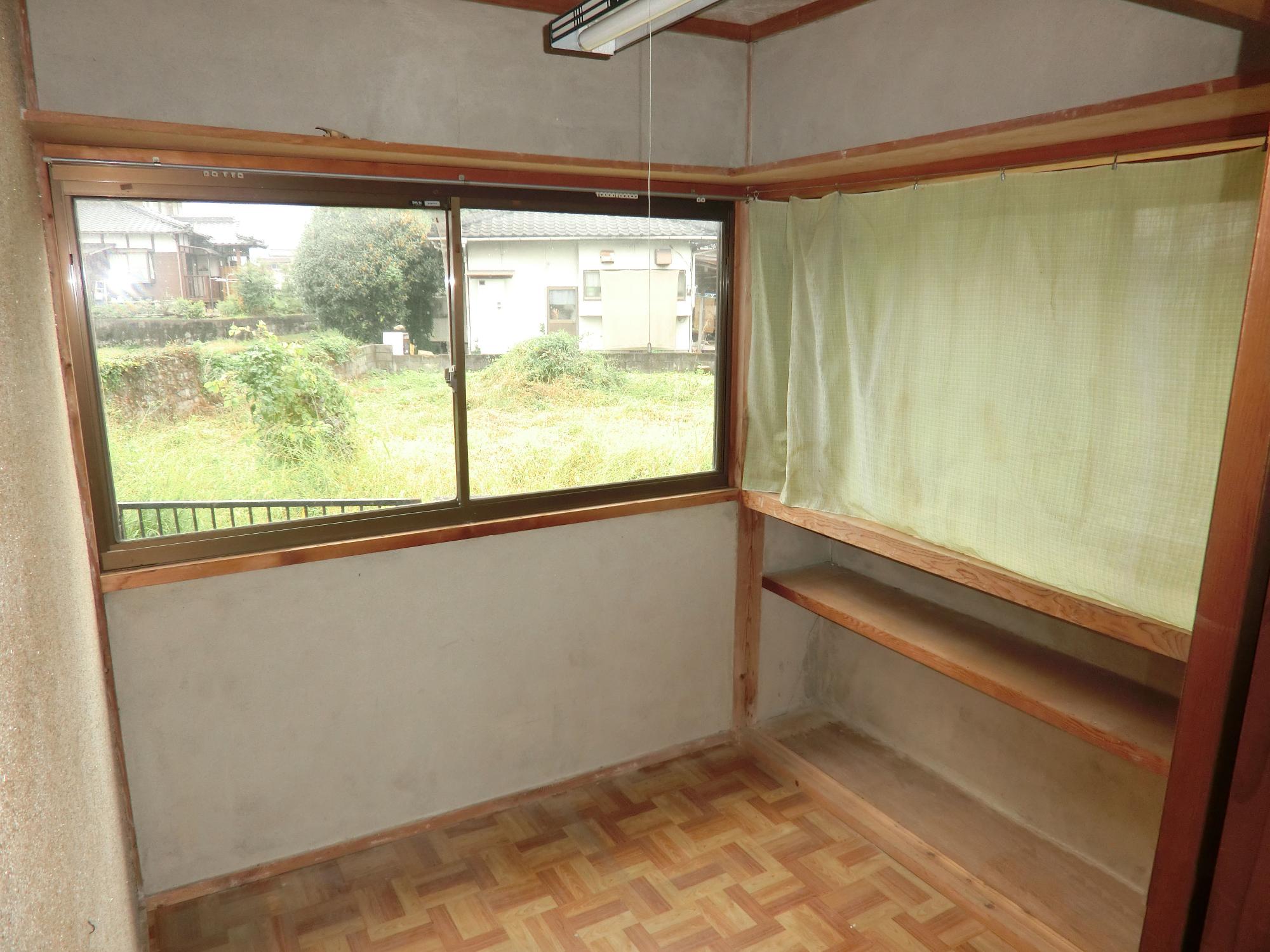 1920s wood house with storehouses in Fukuoka