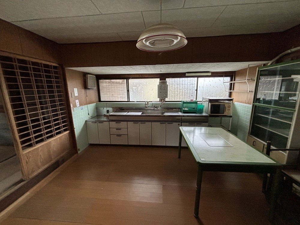1950s wood house near the coast in Junicho, Ibusuki