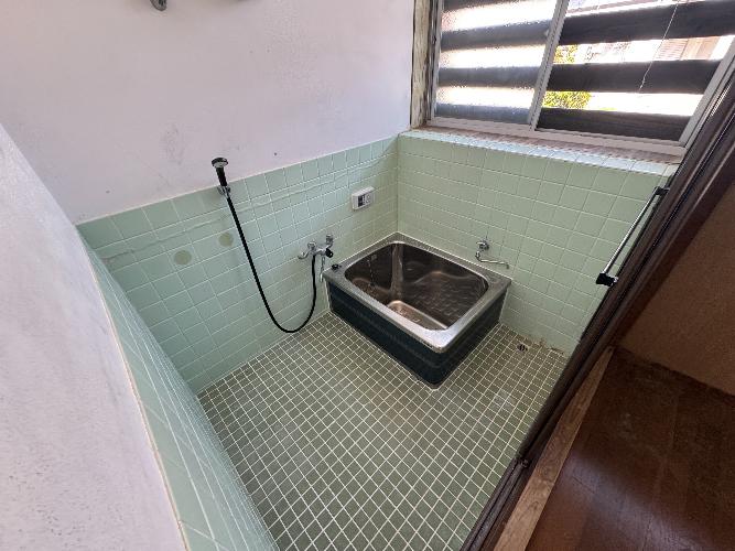 1970s wood house, 6-min walk to station, Tokamachi, Niigata