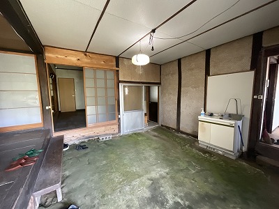 Property #548 - Large house with added western-style rooms and storage