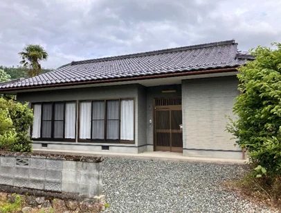 2000s wood house with storehouses in Kyotamba, Kyoto