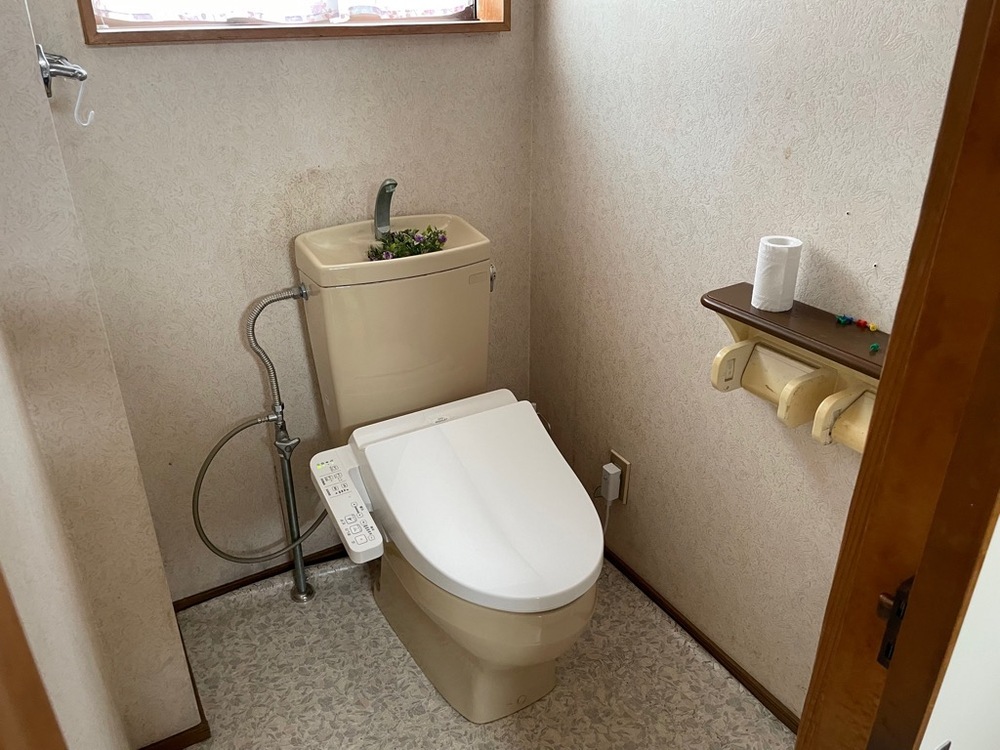 1960s wood house, 3-min walk to station, Toyama