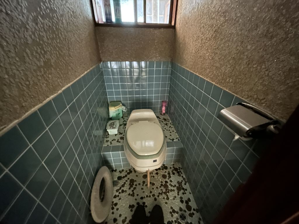 1970s wood house in Mie