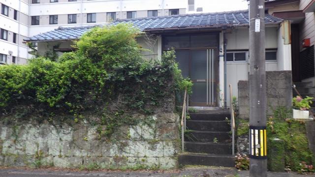 Wood house, 20-min walk to station, Nagasaki