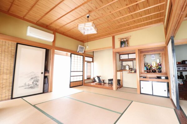 1990s wood house in Shimane