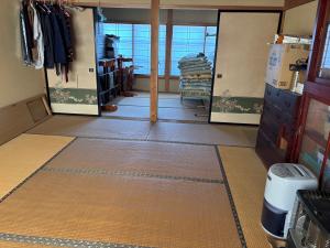 Property No. 81 - Convenient Shopping! A Small Shed Property with DIY Potential
