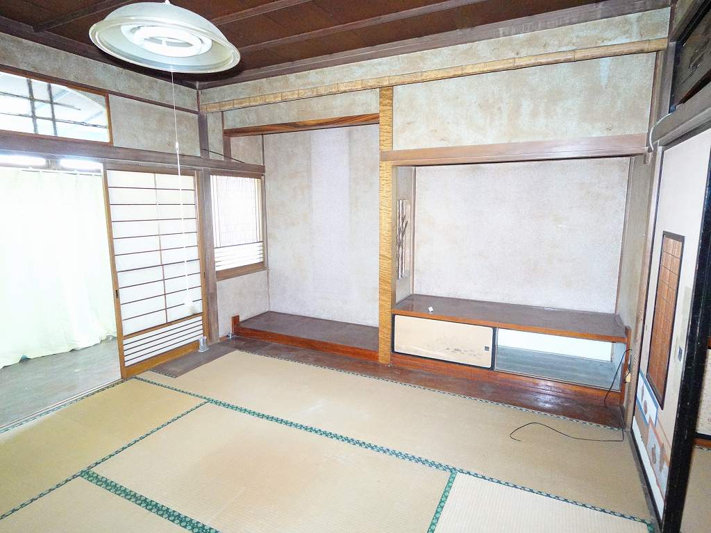 1950s wood house, 3-min walk to station, Nagano