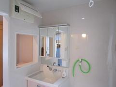1990s wood house, 10-min walk to station, Shizuoka
