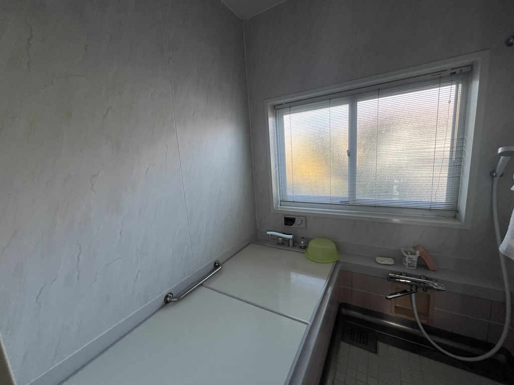 Viewing Appointments Accepted! 7 minutes on foot from Suzuran-no-Sato Station. 2-story house with convenient floor plan.