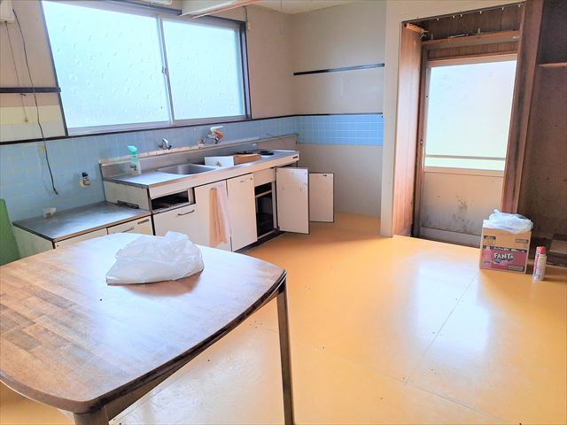 1930s wood house, 14-min walk to station, Yamaguchi