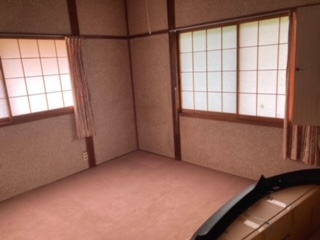 1970s wood house on a large plot in Nagano
