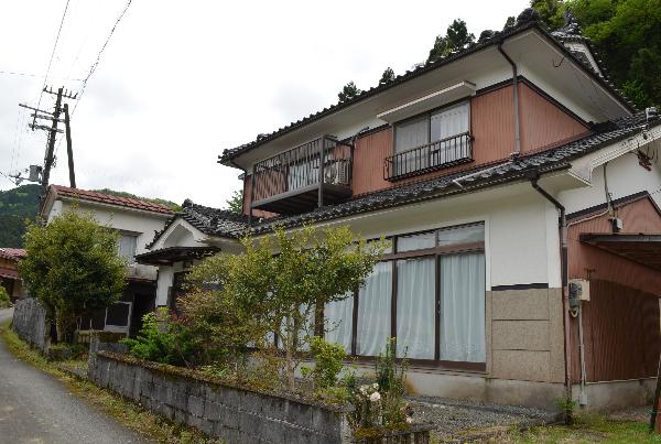 1970s wood house in Hyogo