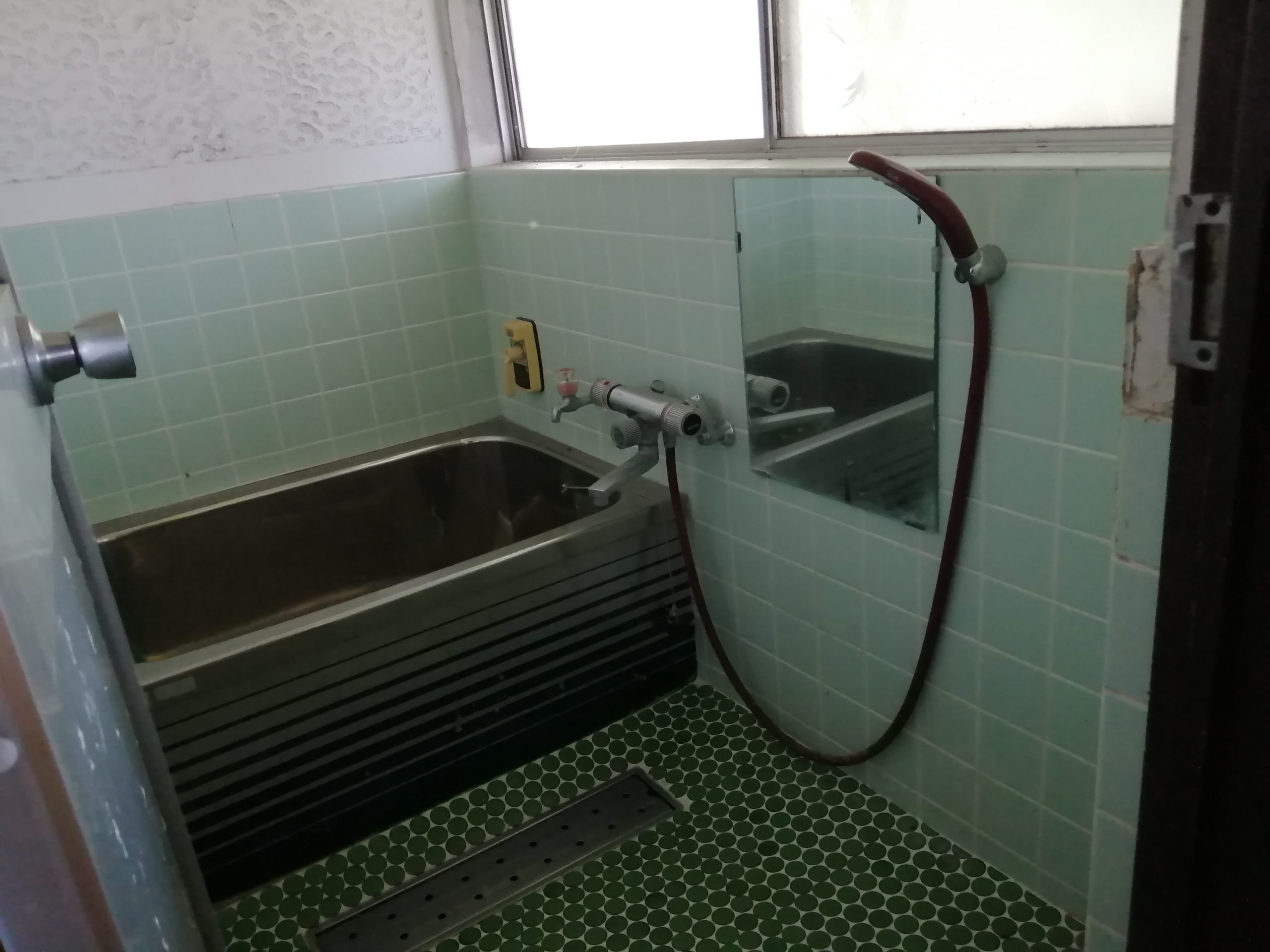 1920s wood house on a large plot in Gifu