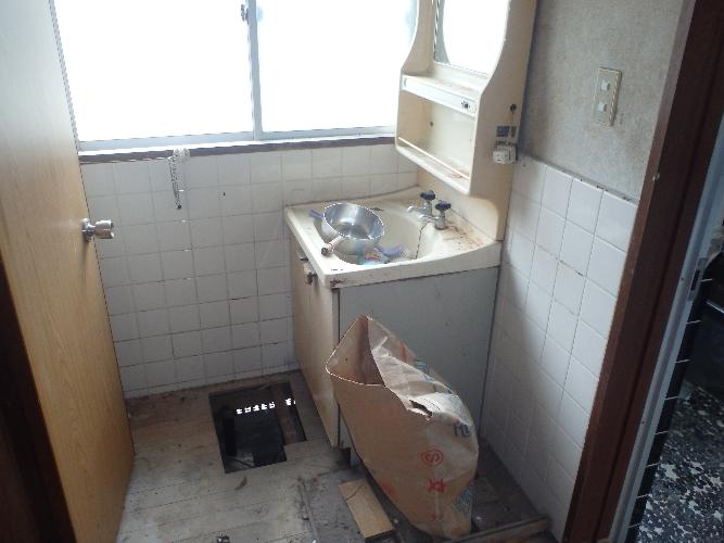 1970s concrete house in Kagawa