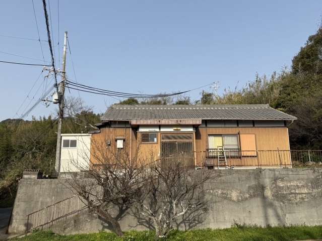 1970s wood house in Hyogo