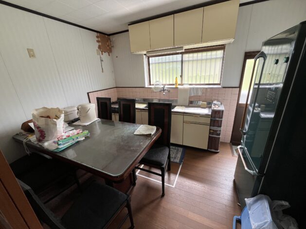1980s wood house in Ehime