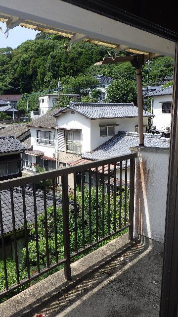 1960s wood house, 13-min walk to station, Nagasaki