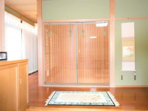 1980s wood house, 16-min walk to station, Shimane