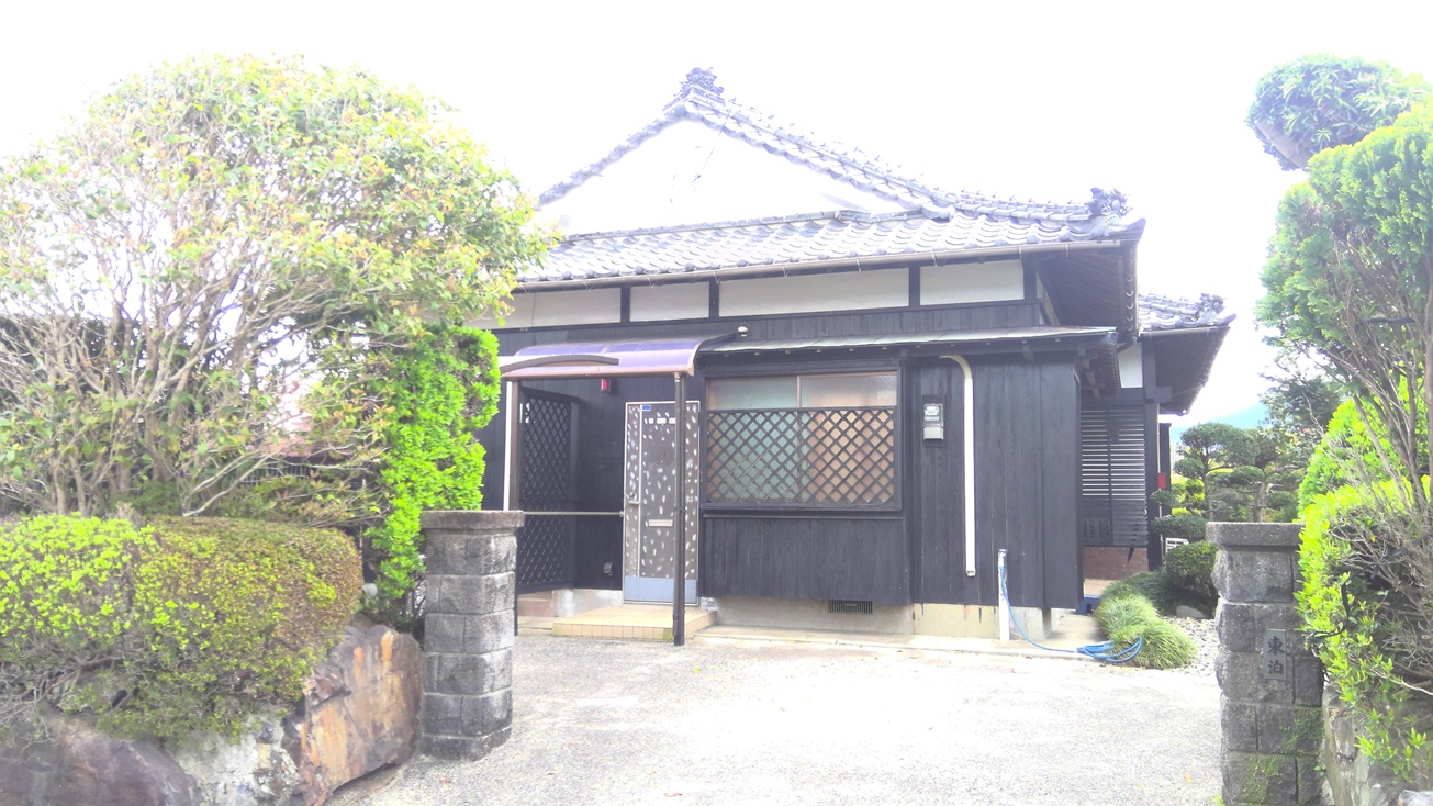 1980s wood house in Uchinoura, Kimotsuki
