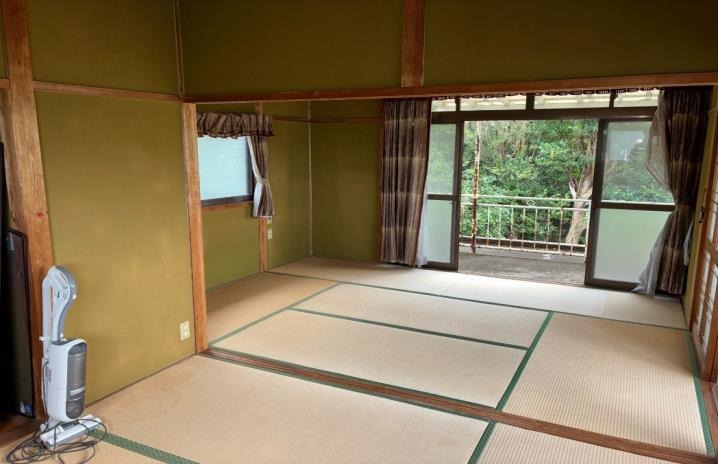 1950s wood house in Takaono, Izumi, farmland, approval needed