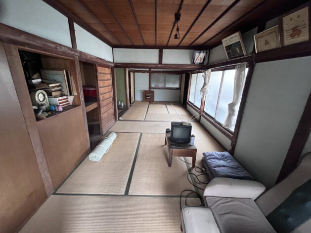 Wood house in Ehime