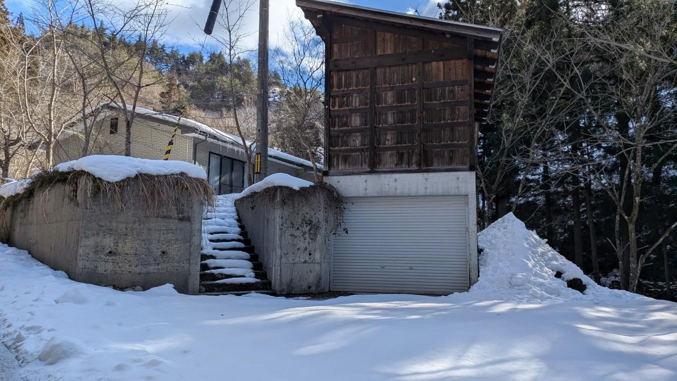 Listing No. 401 [For Sale] Kanioka Town, Mountainous Area 8,900,000 yen