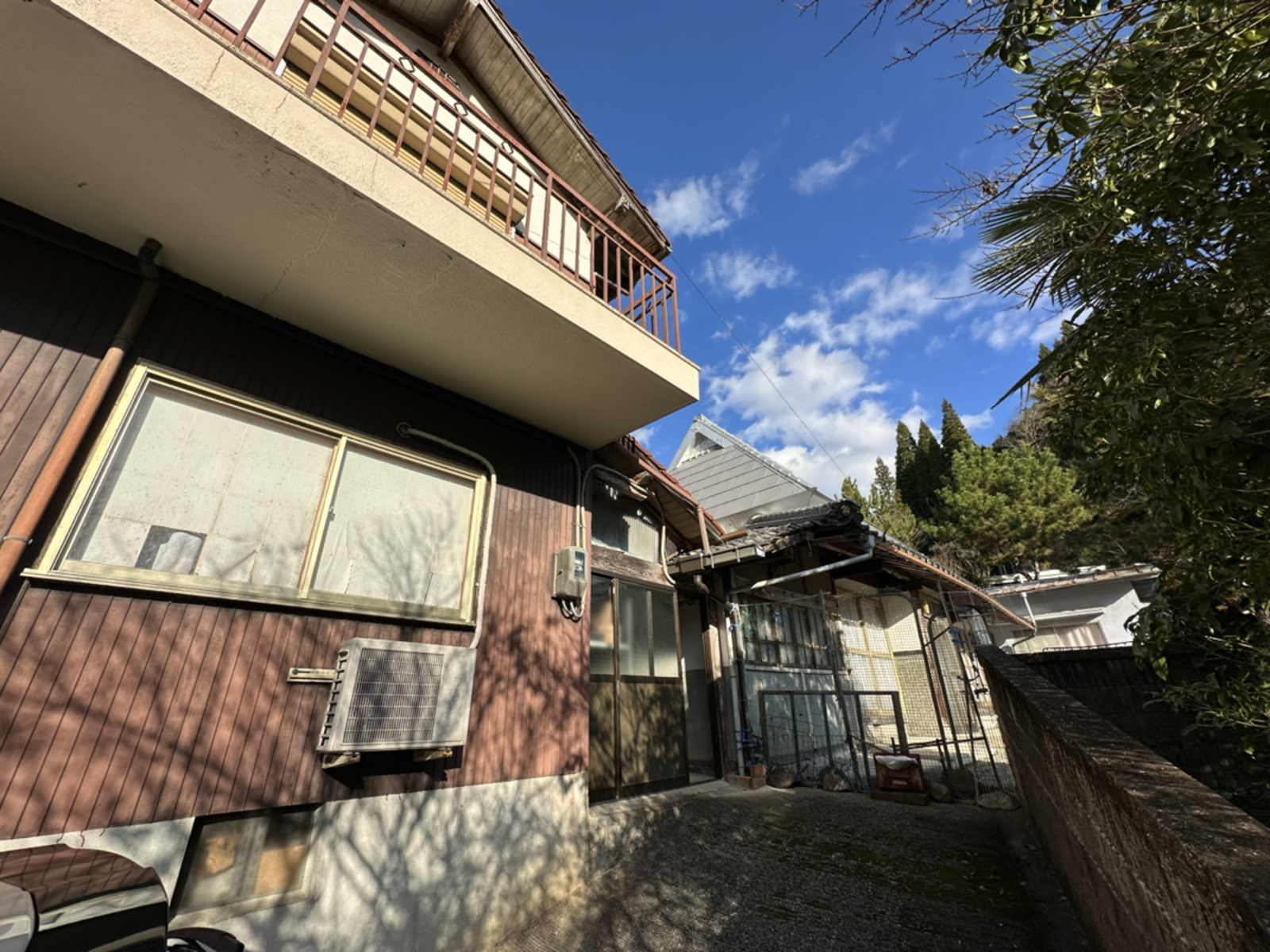 1970s house on a large plot in Hyogo