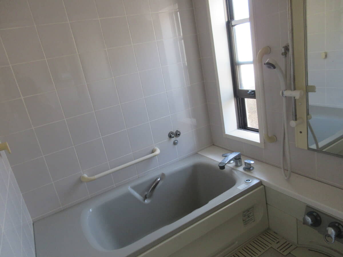 1960s wood house, 11-min walk to station, Hiroshima
