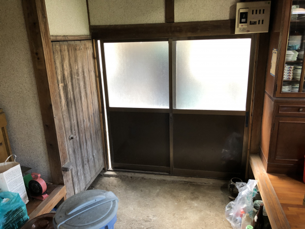 1950s wood house with storehouses in Oita