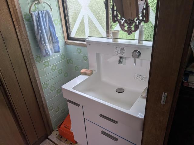 1970s wood house, 19-min walk to station, Nagasaki