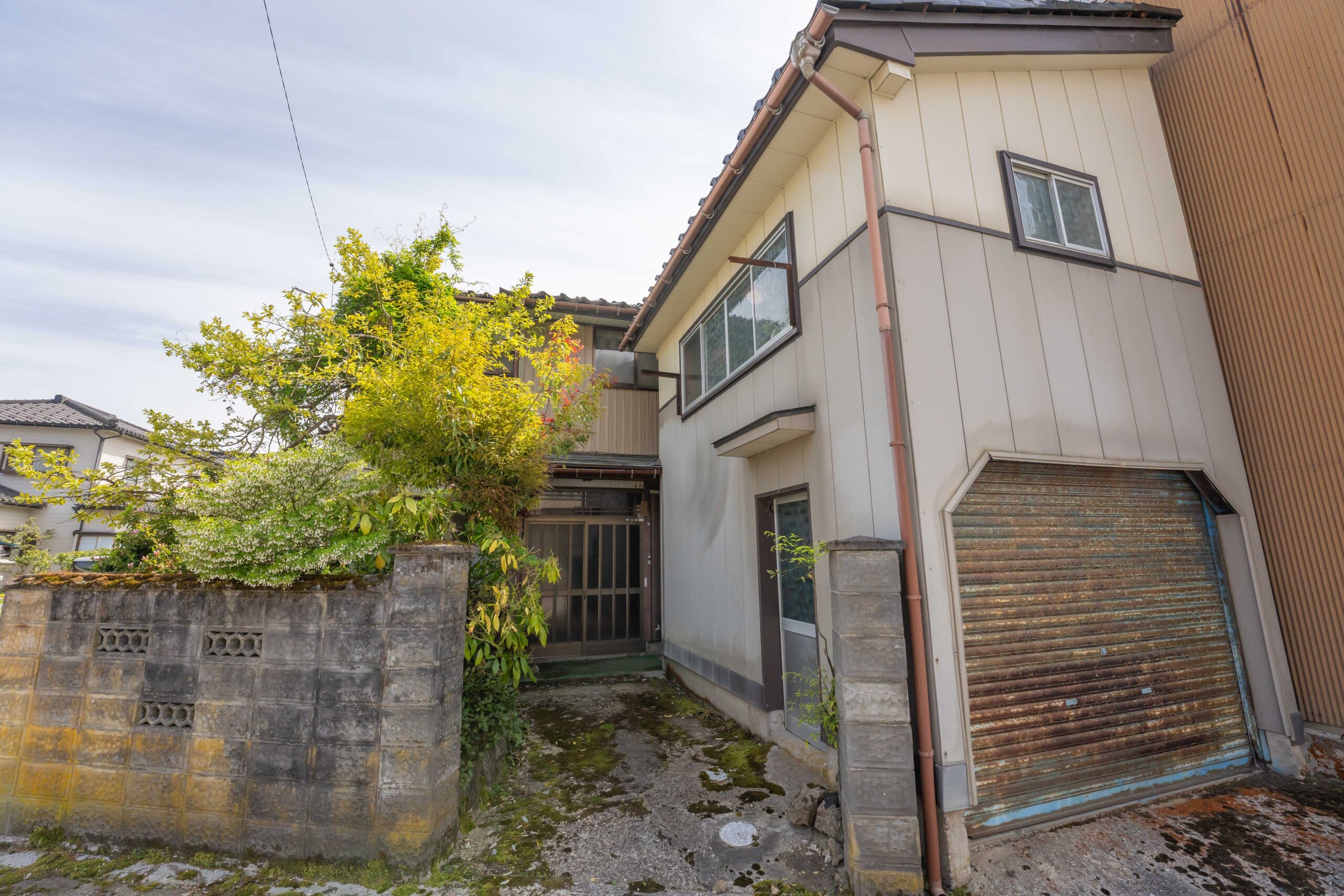 House, 20-min walk to station, Toyama