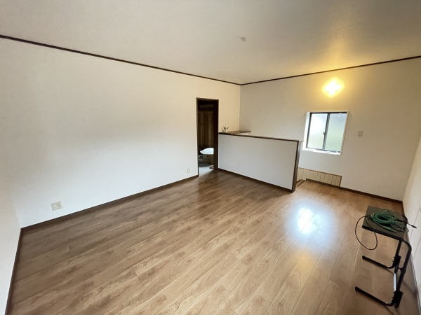 1930s wood house on a large plot in Tottori