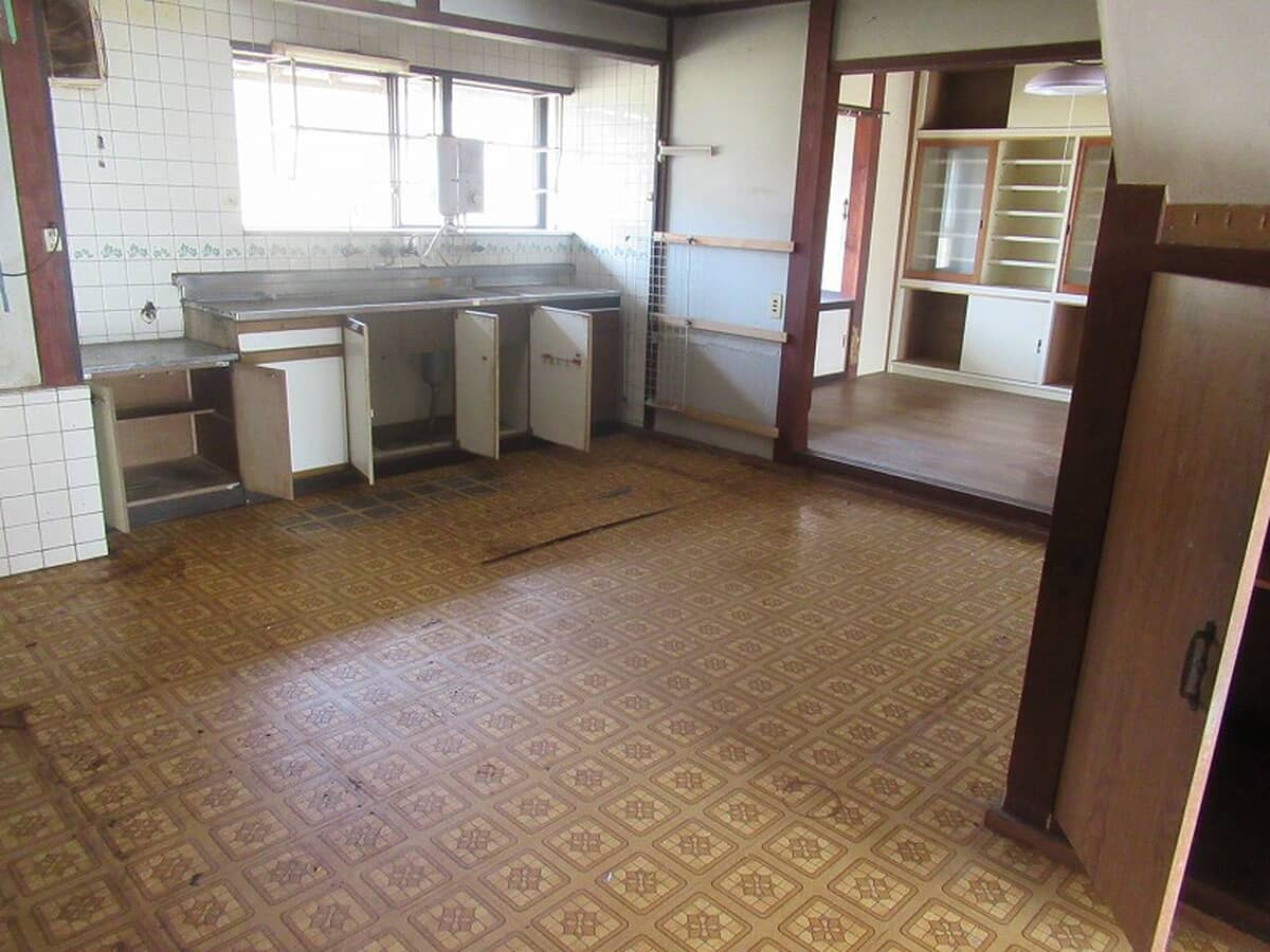 1970s wood house, 11-min walk to station, Hiroshima