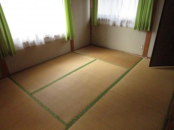 1980s wood house in Oita