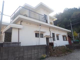 1980s concrete house, 15-min walk to station, Oita