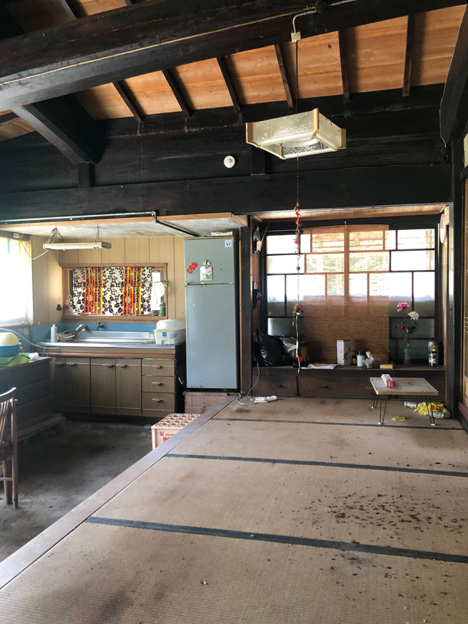 Wood house with storehouses in Miyama, Nantan