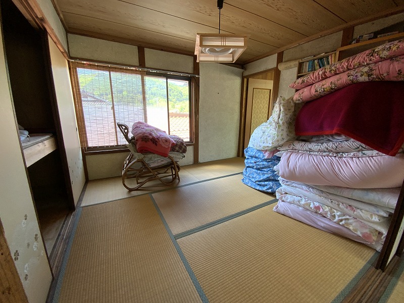 1950s wood house with storehouses in Yamaguchi