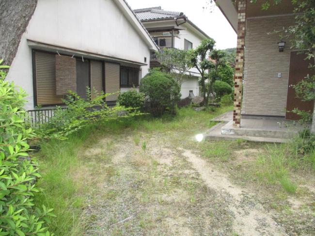1970s steel-frame house, 17-min walk to station, Okayama