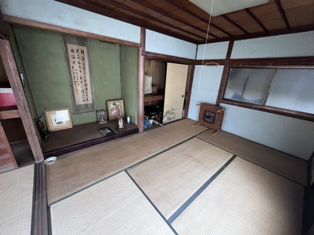 Wood house in Ehime