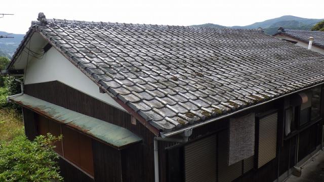 1960s wood house, 17-min walk to station, Nagasaki