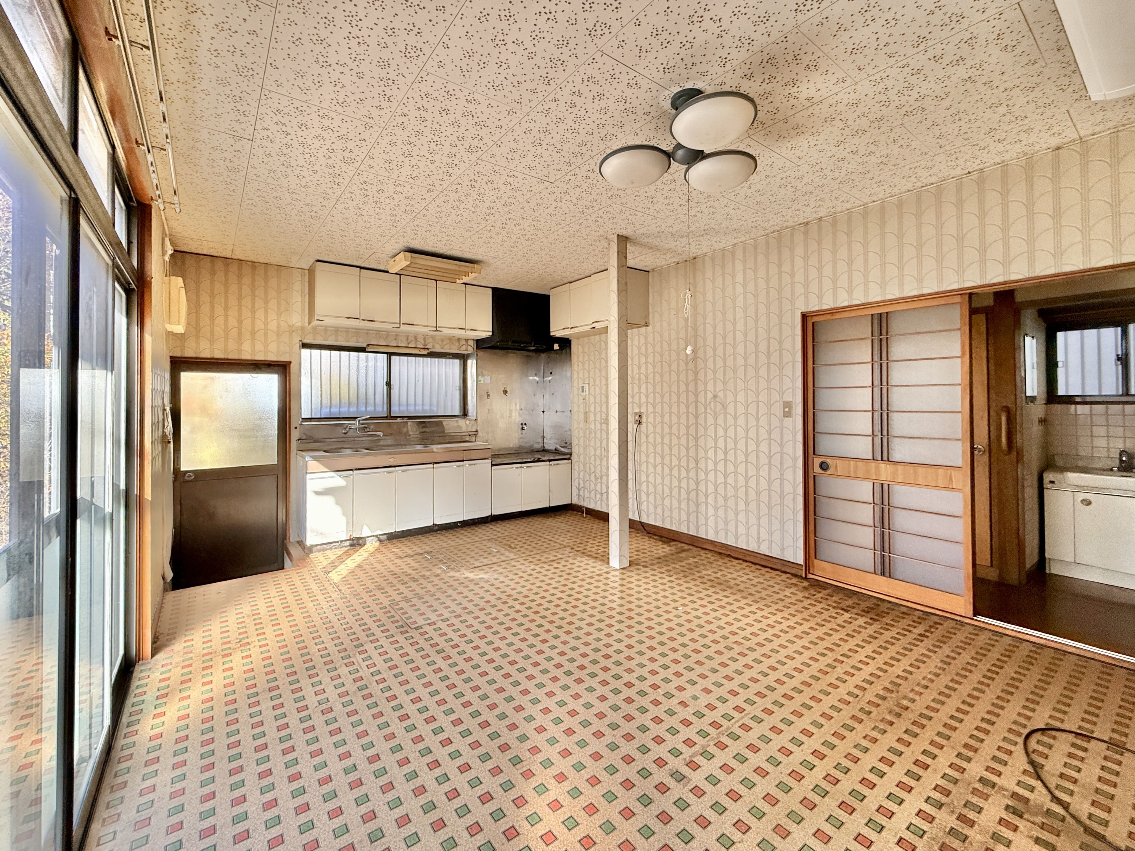 1980s wood house, 9-min walk to station, Nagano