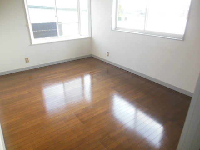 1980s wood house, 17-min walk to station, Tochigi