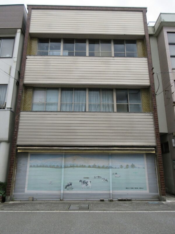 1960s house, 2-min walk to station, Toyama